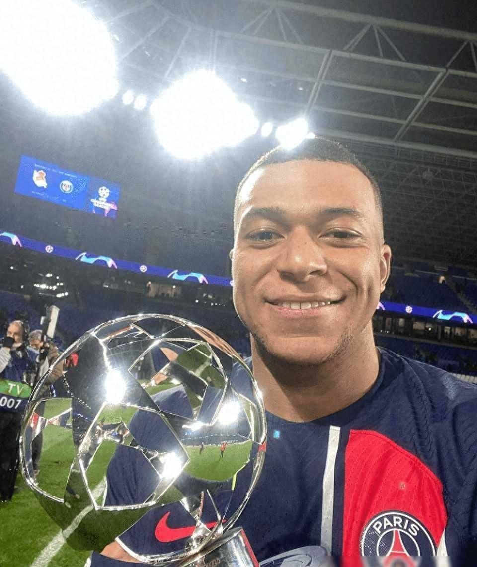 乐鱼官网姆巴佩官方宣布出色发挥新规，切尔西引发争议！观众掌声雷动的简单介绍