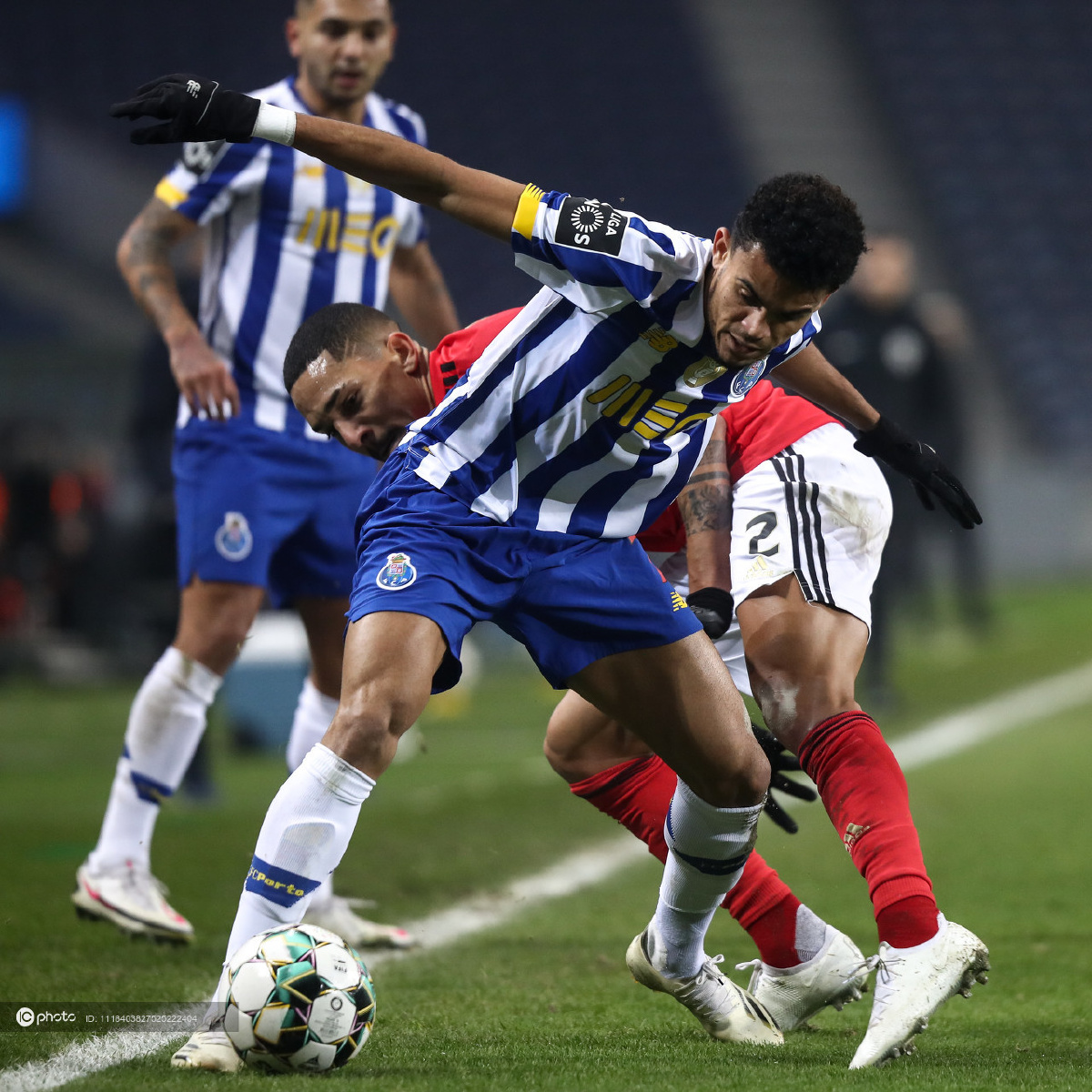 乐鱼电竞包含纽约尼克斯迎葡超关键赛；转会期造点机会；管理层满意；赛季目标并未改变的词条